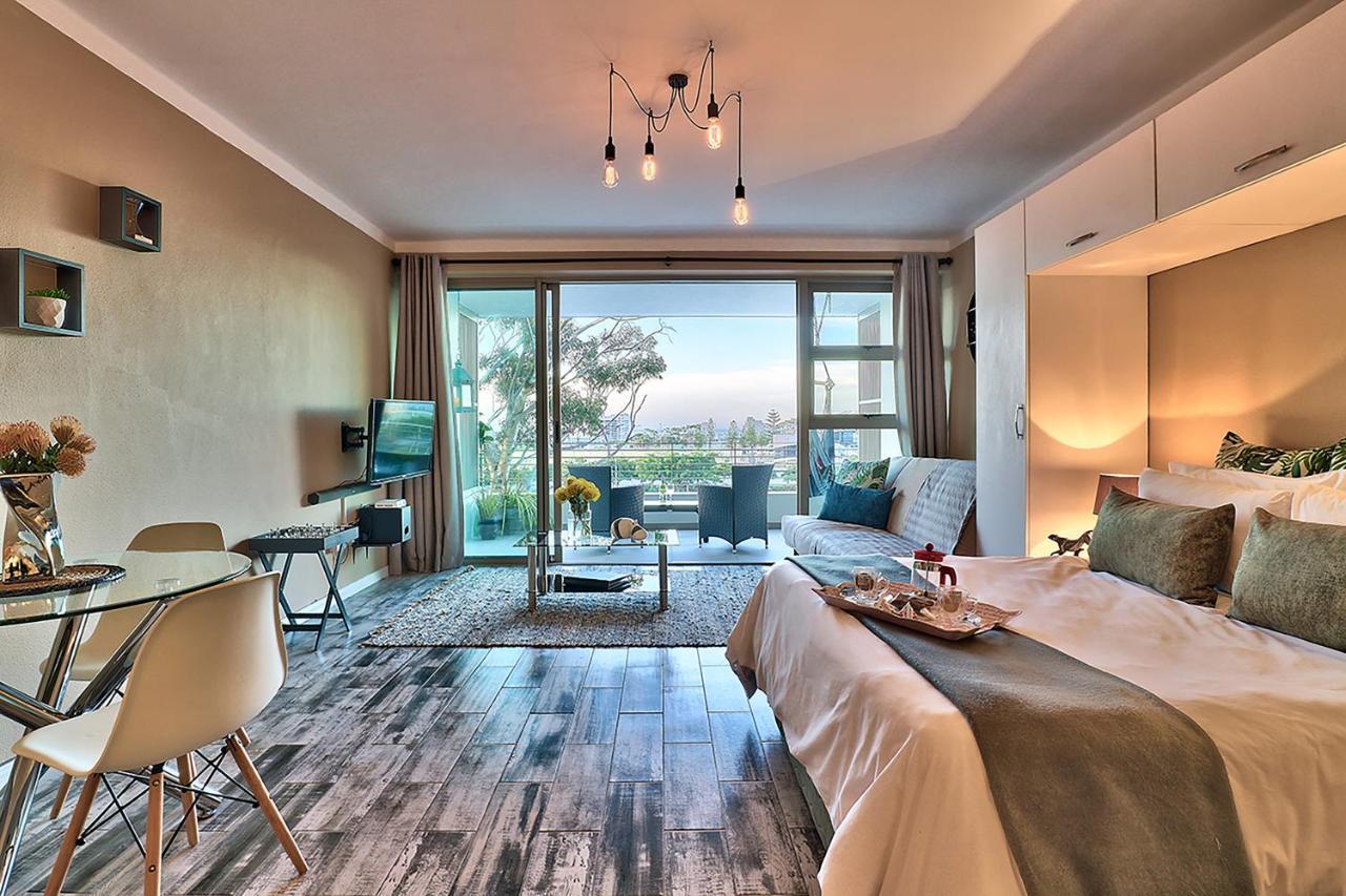 Afribode Mainhill Apartments Cape Town Bagian luar foto
